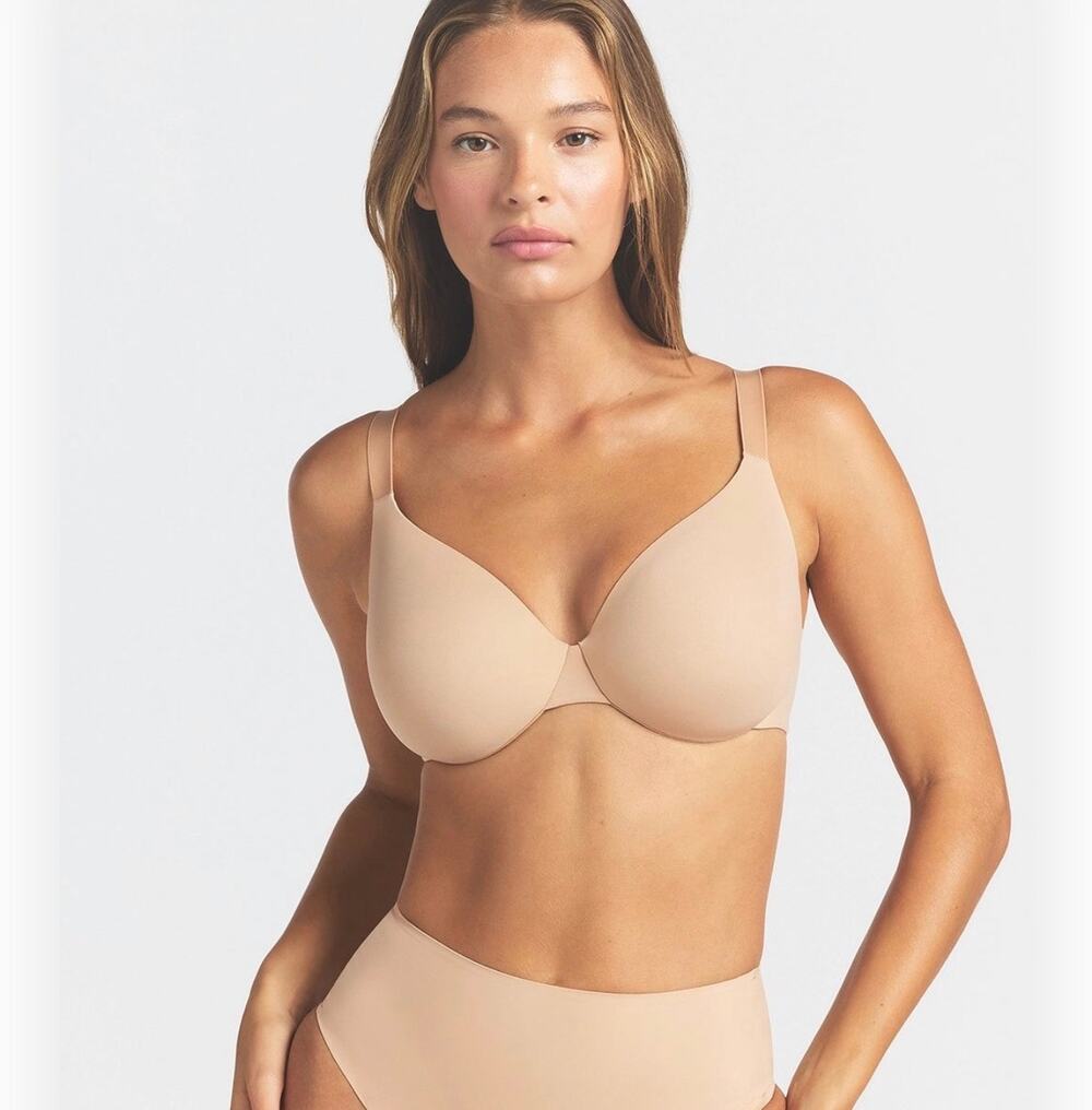 Skims smoothing intimates full coverage lightly lined bra clay 34B